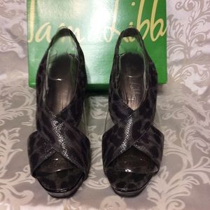 Black/Gray SY Sam & Libby Heels